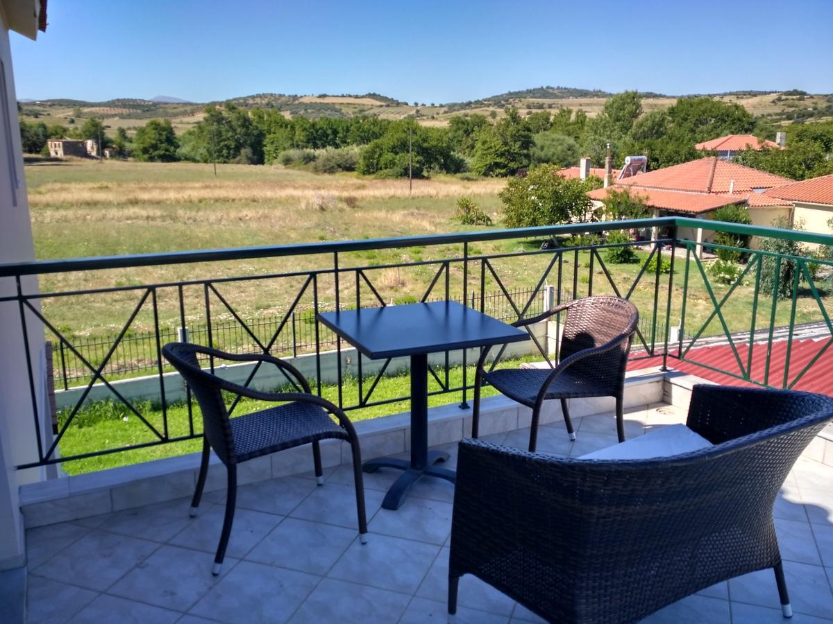 Avantis Apartments Perivolia  Экстерьер фото